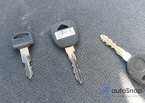 2004 GMC Sierra 1500 из США, поврежденный, VIN 1GTEC14X94Z181661